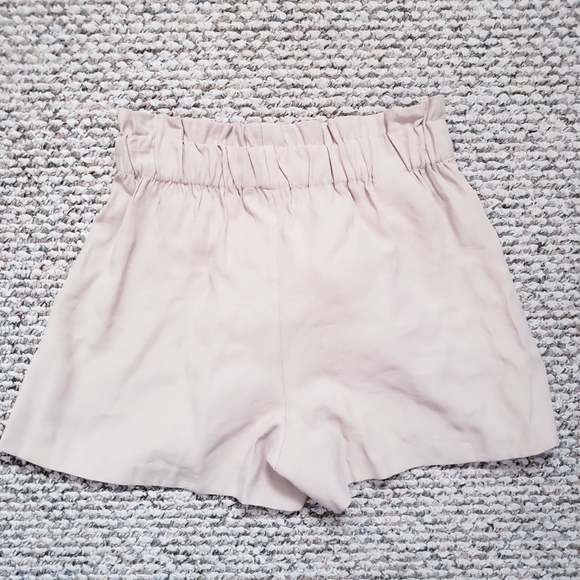 BCBG Paperbag Waist Shorts - Picture 4 of 4